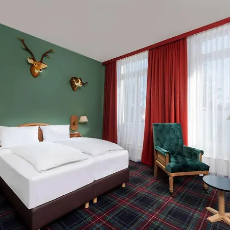 מלון Wyndham Garden 4*