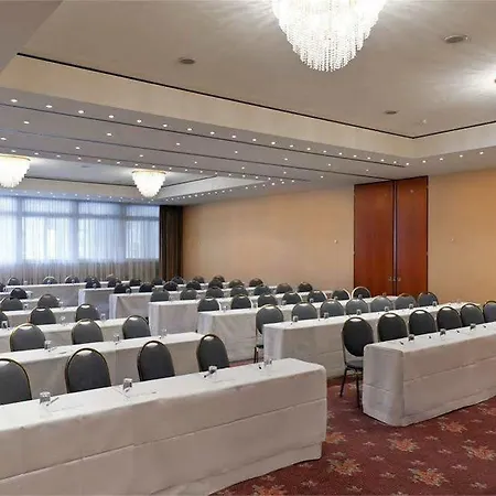 Hotel Wyndham Garden 4*