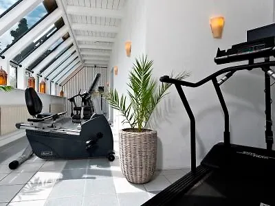 Wyndham Garden Hotel 4*