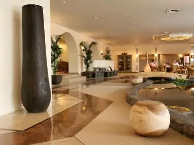 Wyndham Garden Hotel 4*